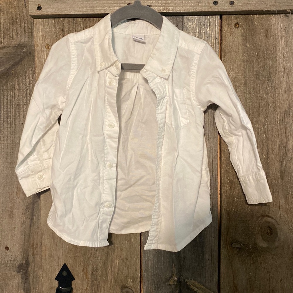 Long sleeve button up shirts (4)